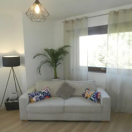 Oscar's Apartment *